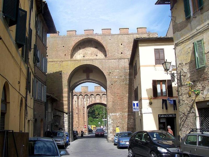 Ampio Monolocale Nel Centro Storico Di Siena Apartment Ngoại thất bức ảnh